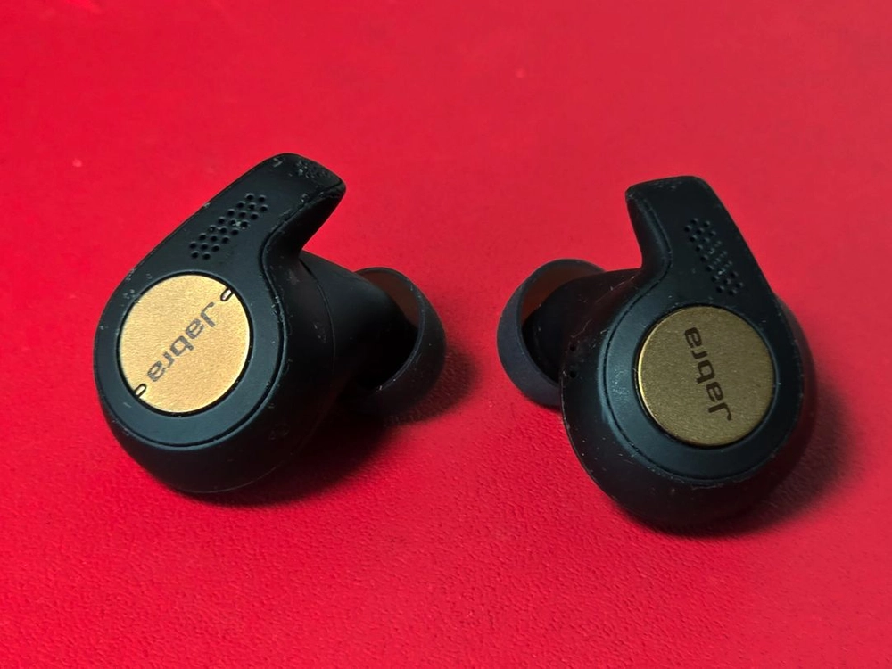자브라 Elite Active 65t 블루투스 이어폰 (블랙/골드) 이미지