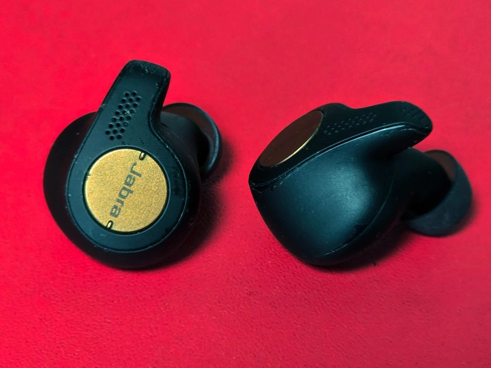 자브라 Elite Active 65t 블루투스 이어폰 (블랙/골드) 이미지