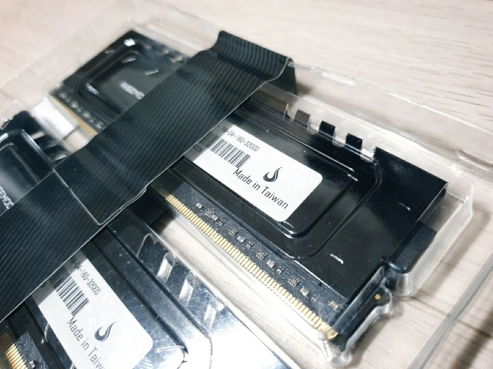 [미개봉새제품] DDR4 3200MHz 32GB (16GBx2) DIAMOND 램 이미지