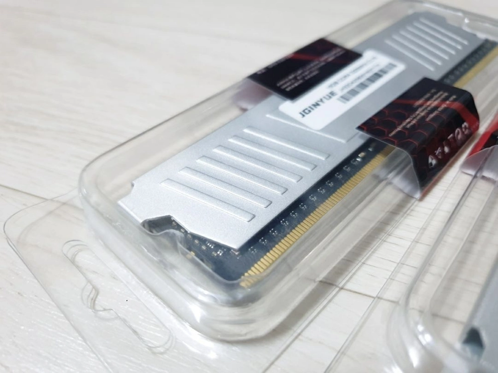 [미개봉새제품] DDR4 3200MHz CL16 16GB 방열판 장착 메모리 이미지