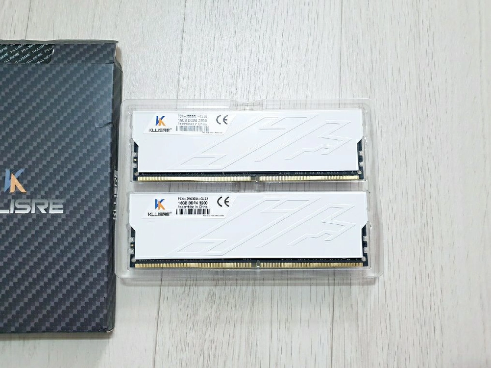 [새제품] DDR4 3200MHz 32GB (16GBx2) 방열판 장착 메모리 화이트 이미지