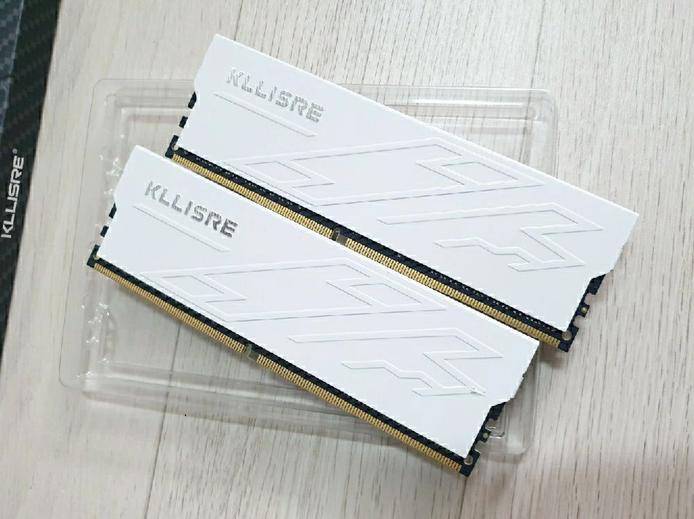 [새제품] DDR4 3200MHz 32GB (16GBx2) 방열판 장착 메모리 화이트 이미지