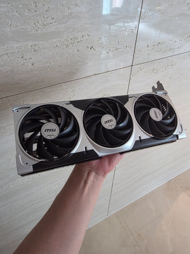 msi RTX 5070Ti 벤투스 3X - 안심되는 중고거래