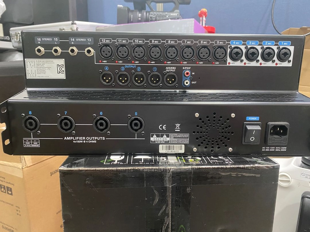 Soundking) DB20P-600은 내장 앰프600w, 20채널 랙장착 디지털믹서 믹싱 콘솔, 디지털오디오믹서 이미지