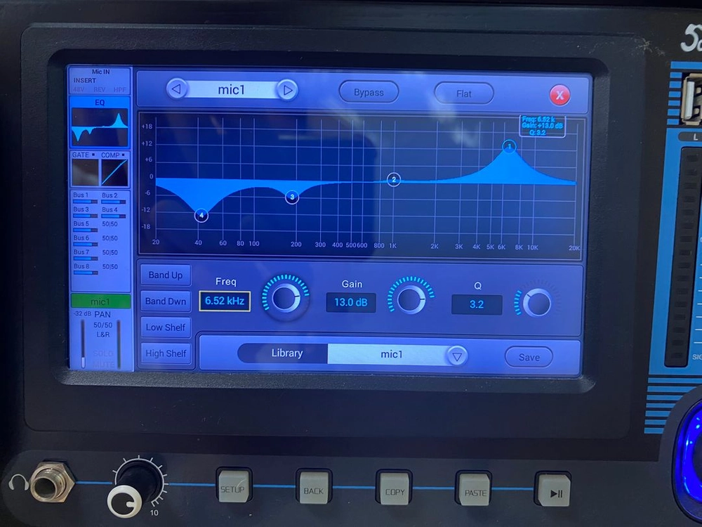 Soundking) DB20P-600은 내장 앰프600w, 20채널 랙장착 디지털믹서 믹싱 콘솔, 디지털오디오믹서 이미지