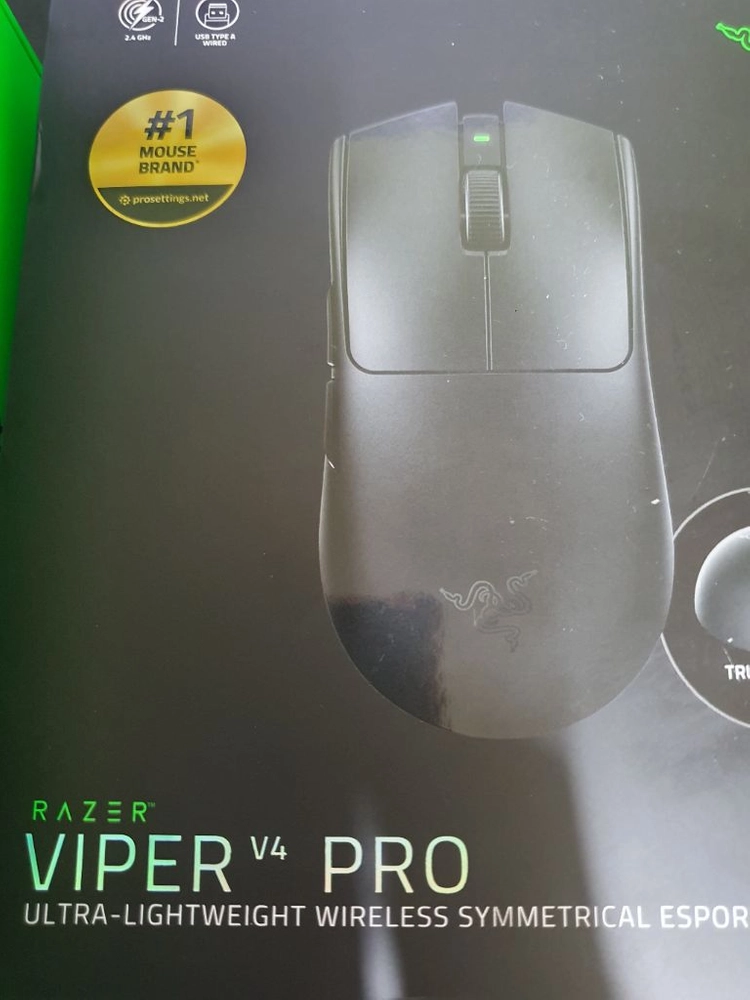 게이밍 화이트pc 이미지
