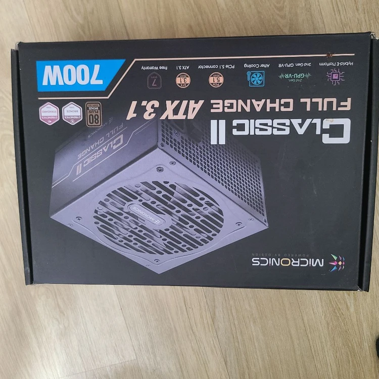 마이크로닉스 700W 파워 이미지