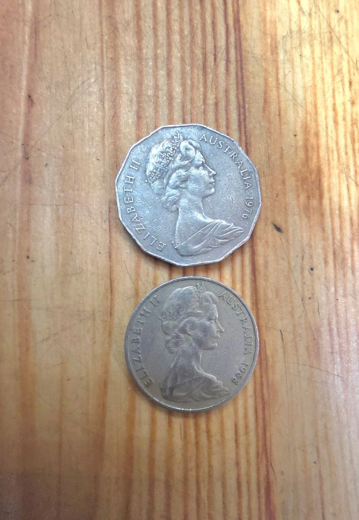 조선은행 무100원.연번2장.호주동전 이미지