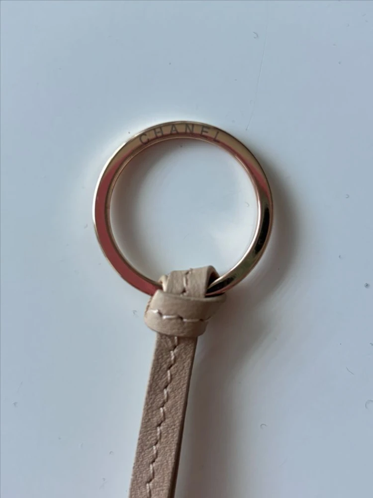 새상품 샤넬 cc로고 백참키링 이미지