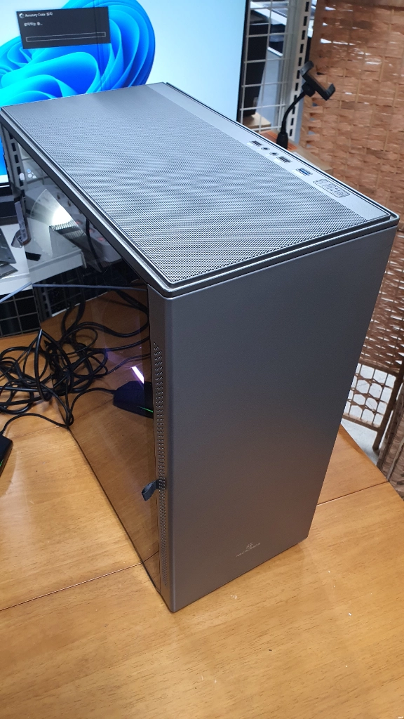 i5 12600k RTX3050 게이밍컴퓨터 이미지