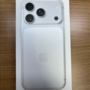 아이폰 17프로 실버 512GB 자급제 미개봉 이미지