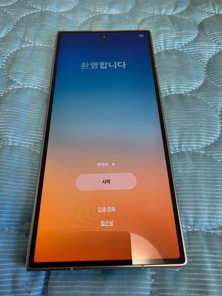 삼성 갤럭시 Z 폴드7 실버 256GB. 극상Super S급. 무기스. 최초lg개통. 3사가능. 이미지