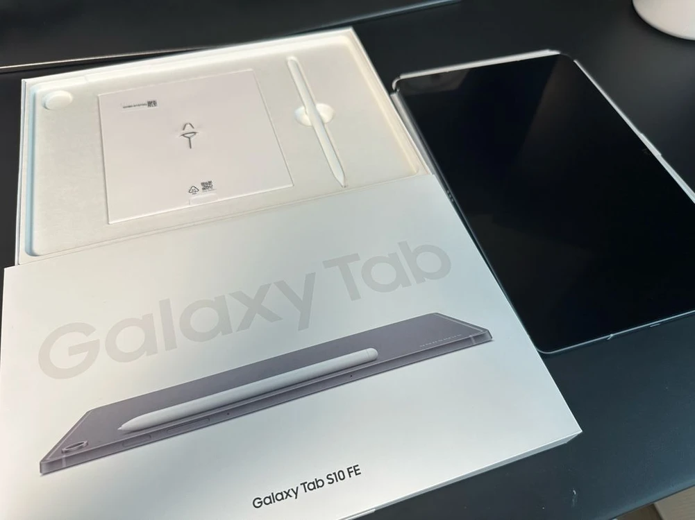 (S급) 삼성 갤럭시탭 S10 FE (케이스 포함) 이미지