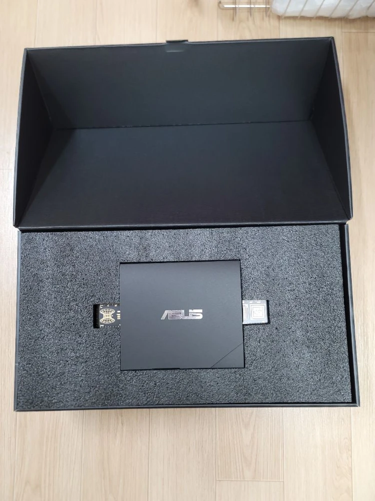 ASUS ROG STRIX RTX 5070Ti 그래픽카드 팝니다 이미지