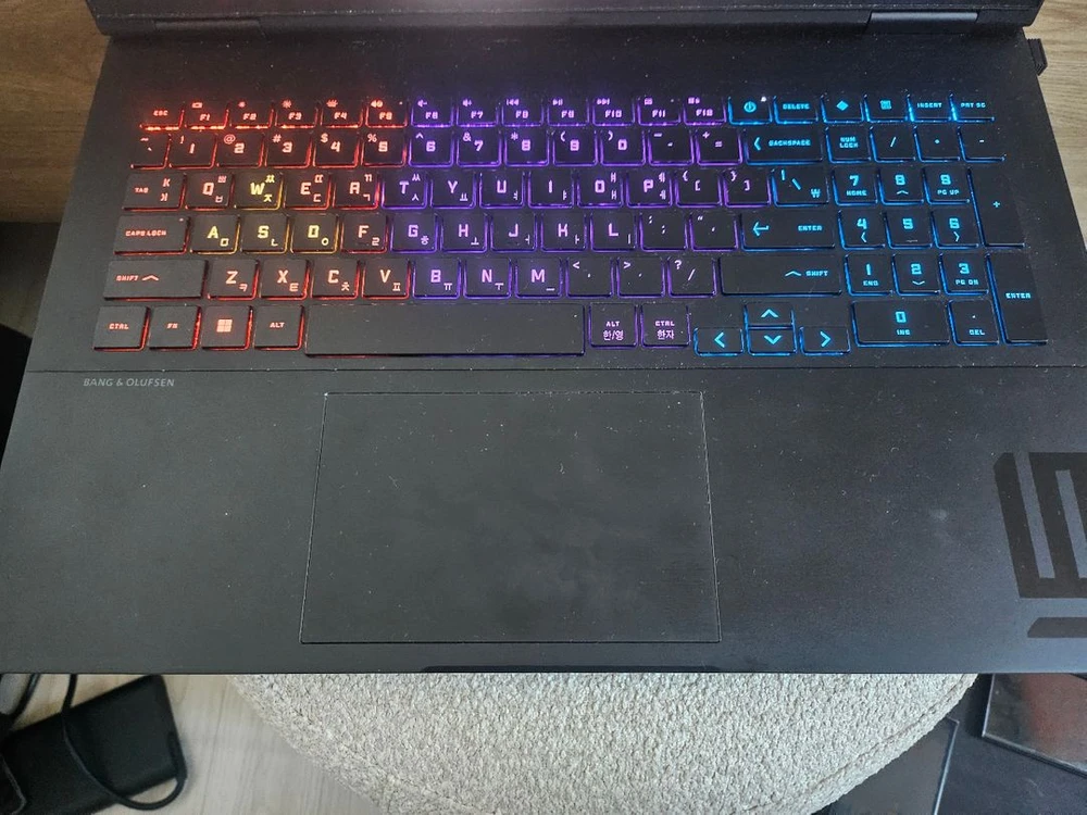 HP 오멘 16인치 게이밍노트북 i5 램32g 1테라 rtx4060 최고사양 노트북 팝니다 이미지
