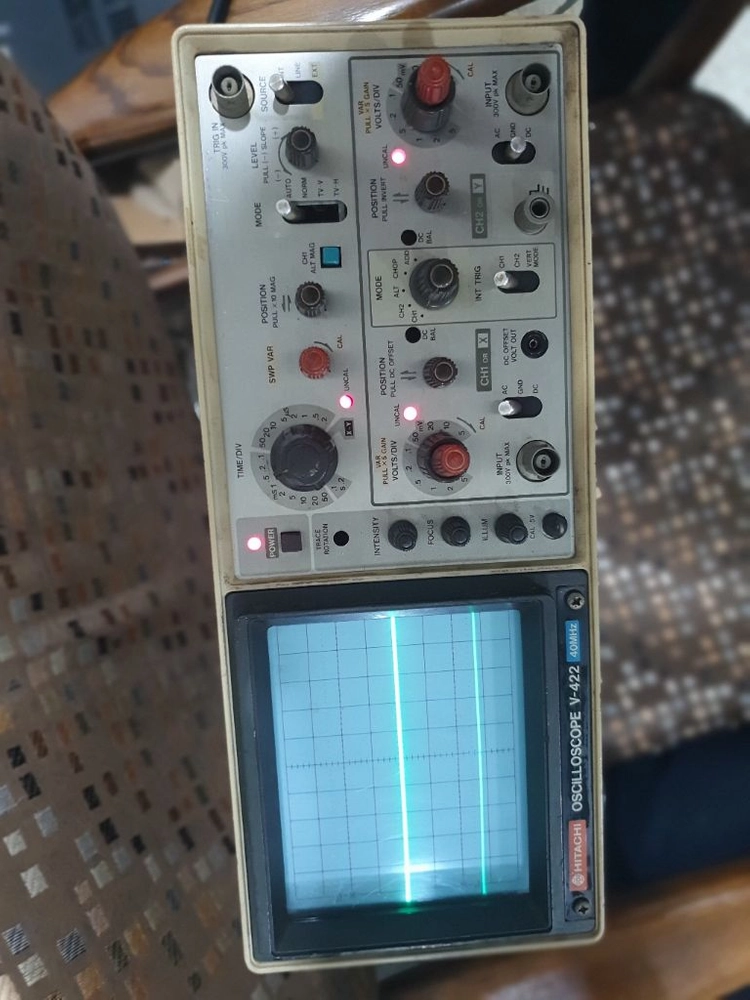 히타치 오실로스코프 V-422 40MHZ 이미지