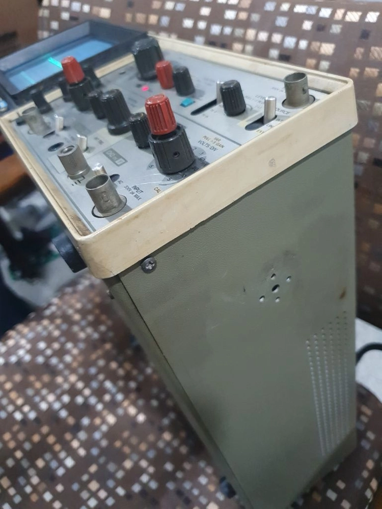 히타치 오실로스코프 V-422 40MHZ 이미지