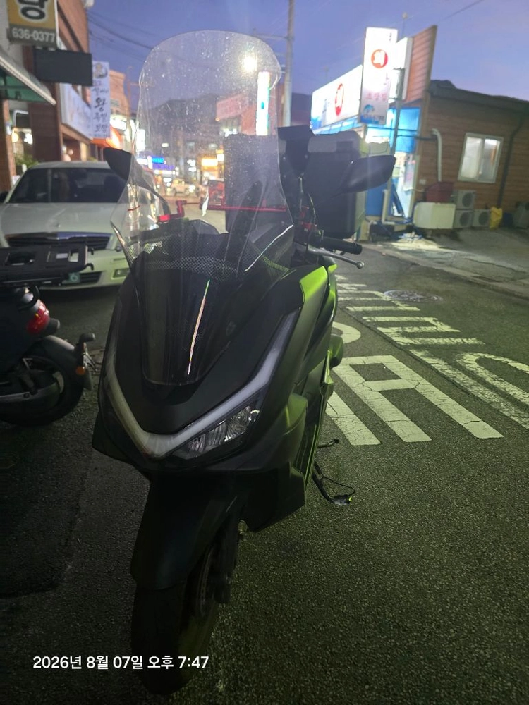 혼다pcx125 25년식 27500키로 무사고 이미지