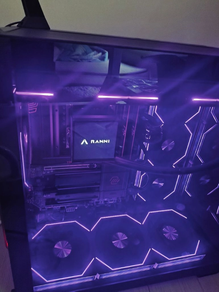 9850X3D 2TB 반본체 게이밍 PC 데스크탑 이미지