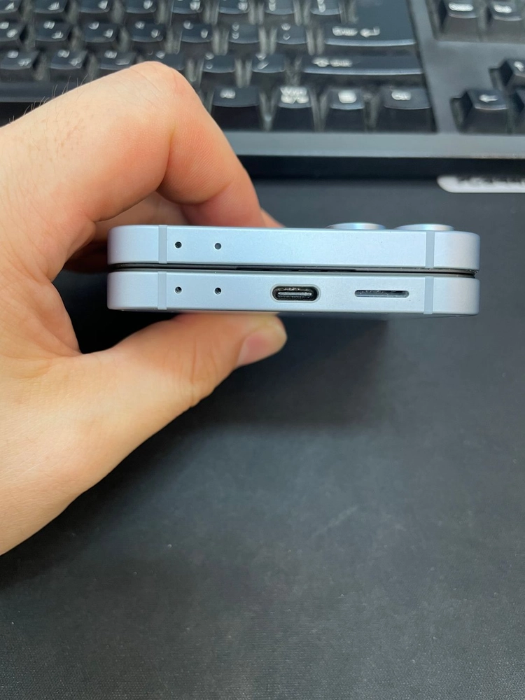 갤럭시Z플립6 블루 256GB 무잔상 상태좋은 중고51만1000원팝니다 이미지