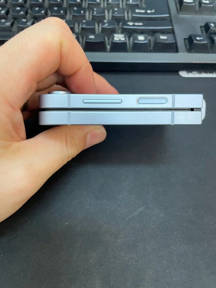 갤럭시Z플립6 블루 256GB 무잔상 상태좋은 중고51만1000원팝니다 이미지