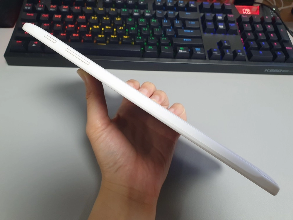 갤럭시 탭E / 16GB / 화이트 이미지