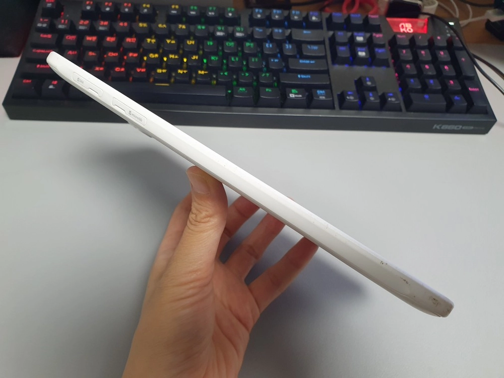 갤럭시 탭E / 16GB / 화이트 이미지