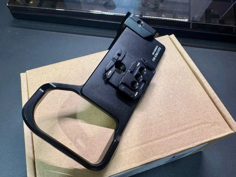 팔캠 FC2976B 카메라 케이지 / L브라켓 소니 A7M5 A7M4 A7S3 이미지