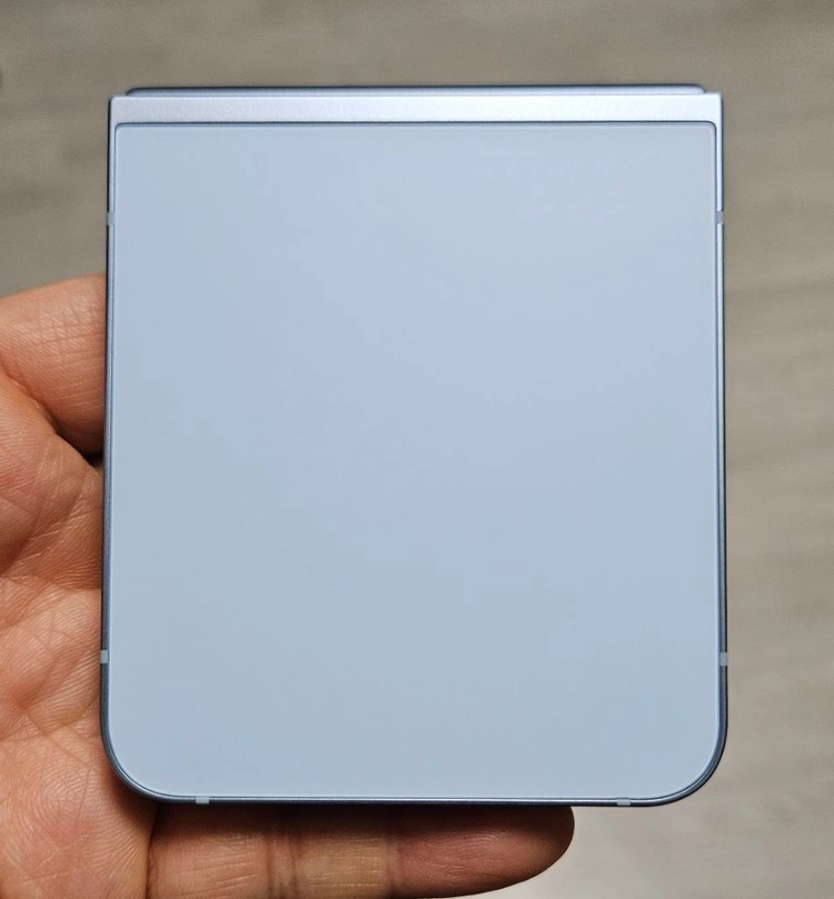 갤럭시 Z플립6 블루 256GB A급 싸게 팝니다. 이미지