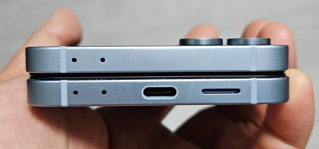 갤럭시 Z플립6 블루 256GB A급 싸게 팝니다. 이미지