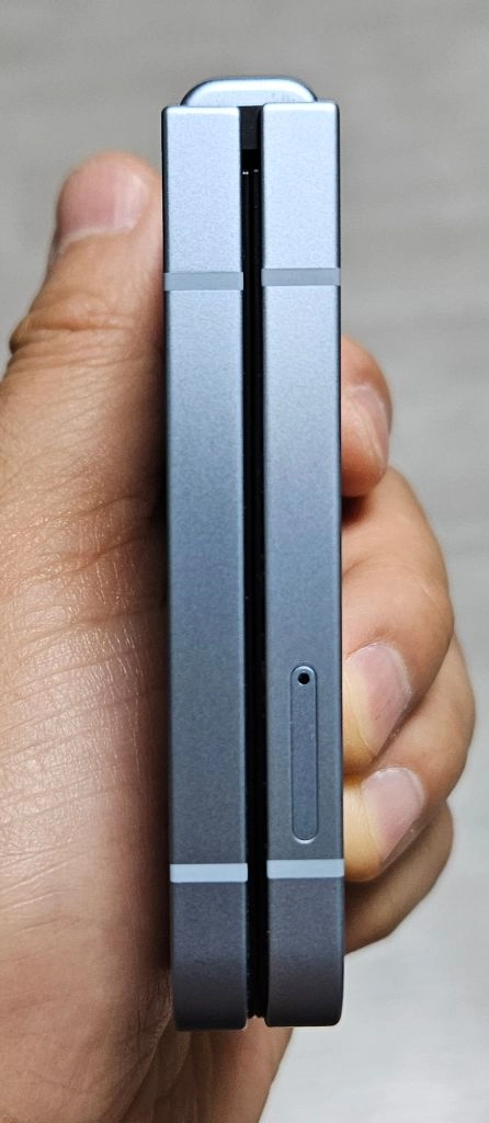 갤럭시 Z플립6 블루 256GB A급 싸게 팝니다. 이미지