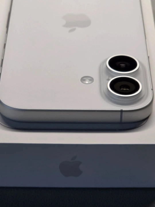 아이폰 17 자급제 화이트 256GB (애케플포함) 이미지