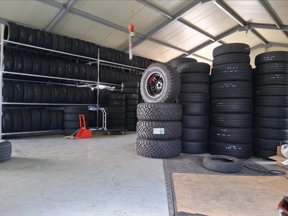 한국26년벤투스에어S2554519중고타이어2개.255 45 19중고타이어 이미지