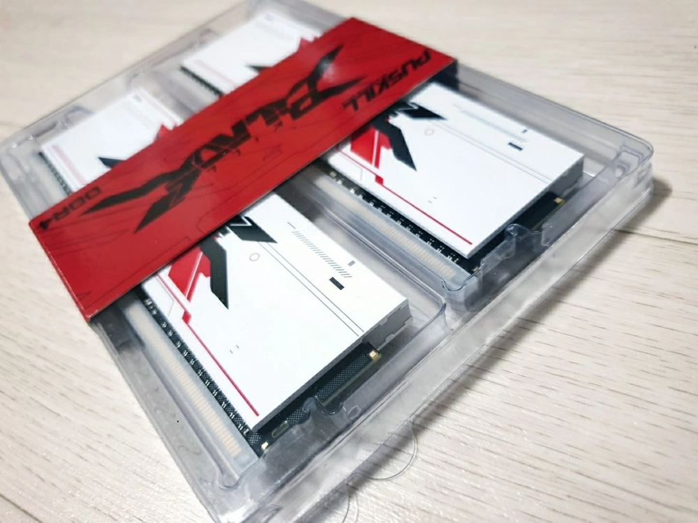 [미개봉새제품] DDR4 3200MHz CL16 32GB (16GBx2) RAM 화이트 이미지