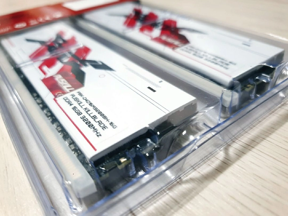 [미개봉새제품] DDR4 3200MHz CL16 32GB (16GBx2) RAM 화이트 이미지