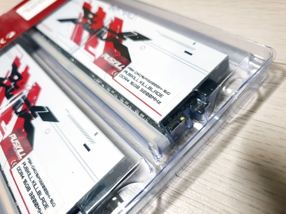 [미개봉새제품] DDR4 3200MHz CL16 32GB (16GBx2) RAM 화이트 이미지