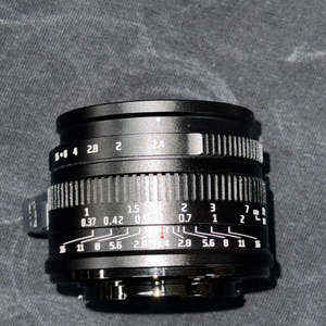 7Artisans 7장인 35mm F1.4 렌즈 X 마운트 이미지