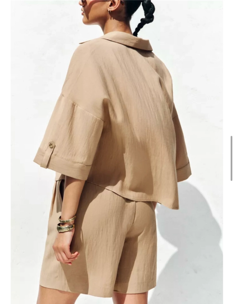 Zara 버뮤다 팬츠 이미지