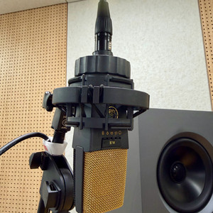 AKG C414 XL2 콘덴서 마이크 판매합니다 이미지