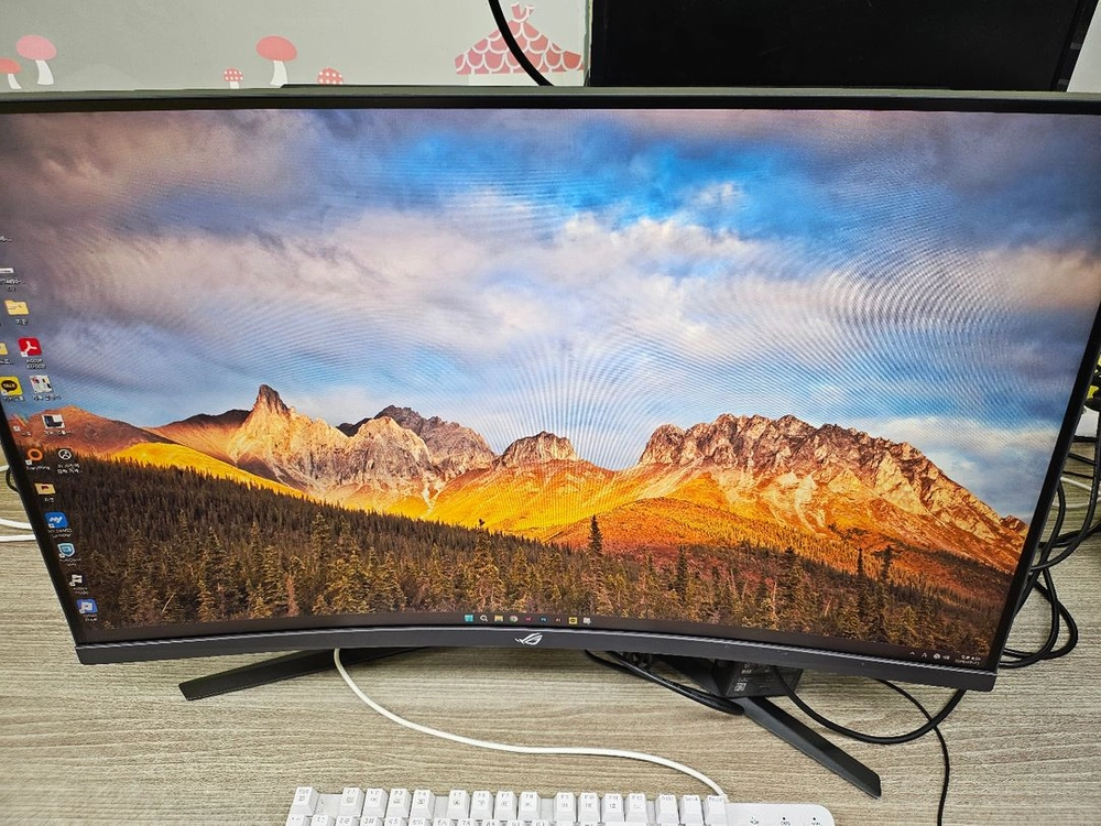 ASUS ROG Strix XG32VC 32인치 QHD 170Hz 커브드 게이밍 모니터 판매합니다 이미지