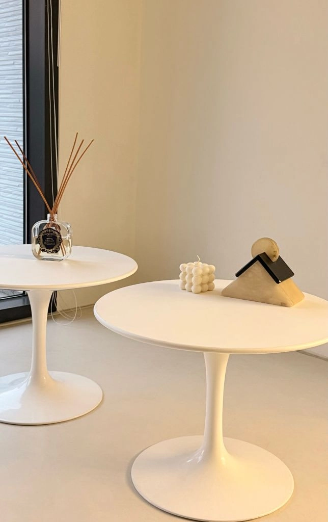 Knoll Tulip Side Table 팔아요. (빈티지 가구) 8월까지만 판매 이미지