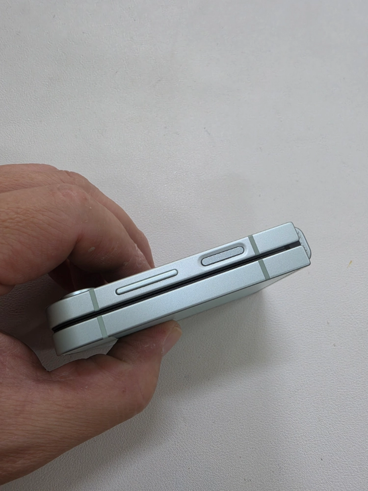 갤럭시 Z플립6 민트 256GB 이미지