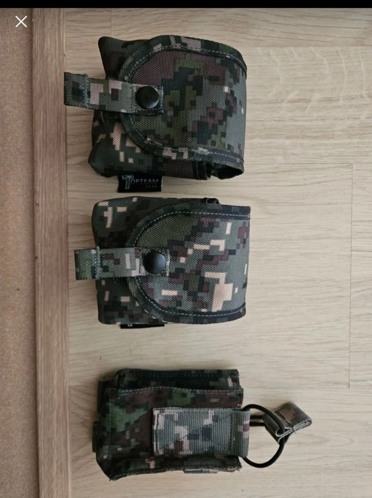 택티컬 파우치 3개입니다.(수류탄, 무전기) 이미지
