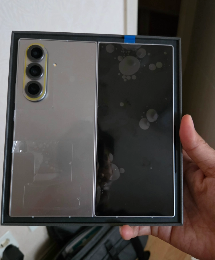 [자급제/올갈이급] 갤럭시 Z 폴드7 512GB 실버 판매합니다. 이미지