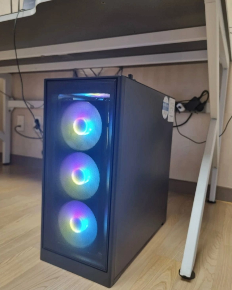 게이밍pc 본체 7800x3d 9070xt 데스크탑 컴퓨터 - 안심되는 중고거래