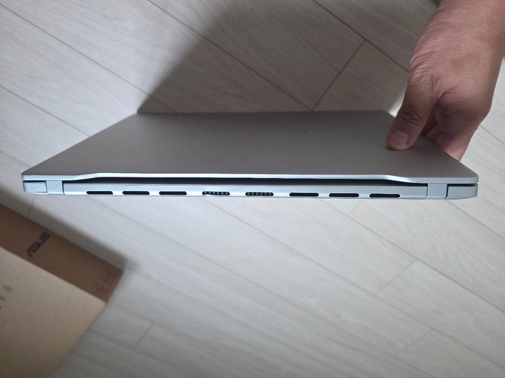 ASUS Vivobook S 14 이미지
