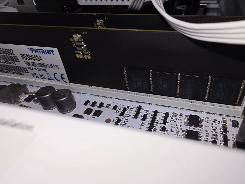 패트리어트 ddr5 5600 32x2 64gb 시그니처 파인인포 정발 팝니다 이미지
