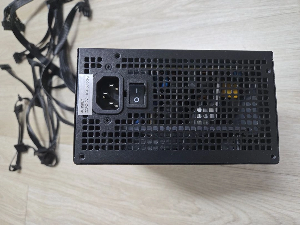 마이크로닉스 Classic II 풀체인지 800W 파워 서플라이 이미지