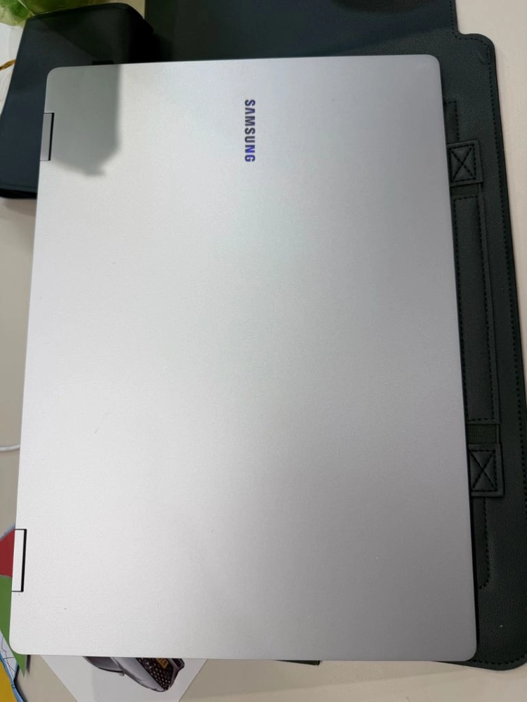 삼성 갤럭시북4 Pro 360 // NT960QGK-KD72S 이미지