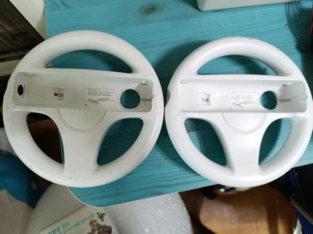 닌텐도위 wii 마리오카트 레이싱 핸들 두개 이미지